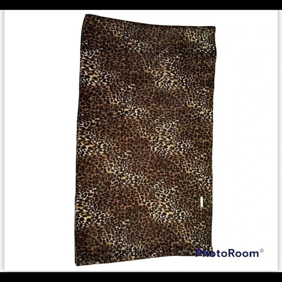 Michael Kors infinity scarf Animal print Soft Cozy Winter 16” X 27” - Picture 2 of 8